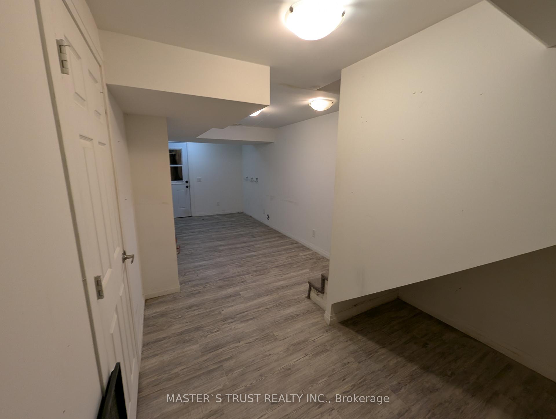 Photo 12 of 358 John Street N, Hamilton, North End — HOMEH