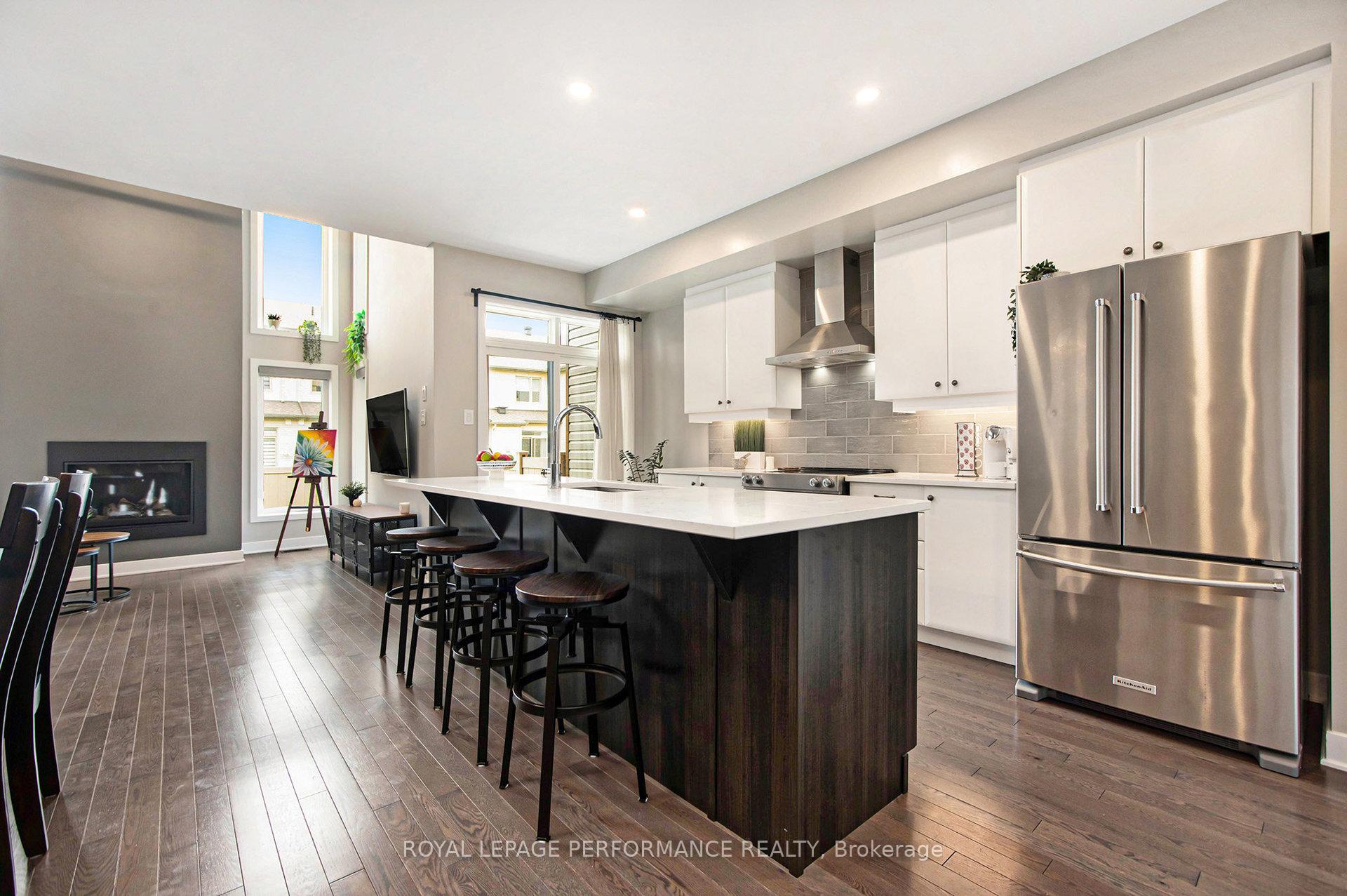 Photo 5 of 586 Triangle Street, Ottawa, Kanata - Emerald Meadows/Trailwest — HOMEH