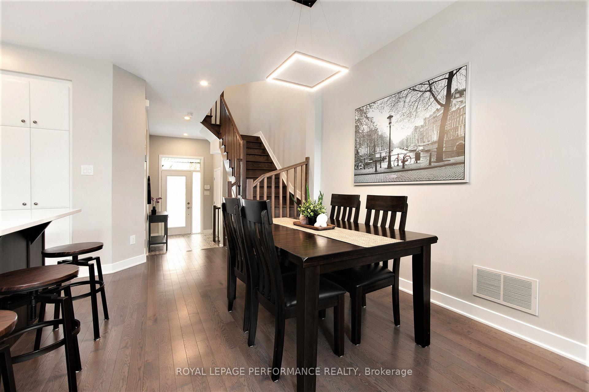 Photo 10 of 586 Triangle Street, Ottawa, Kanata - Emerald Meadows/Trailwest — HOMEH