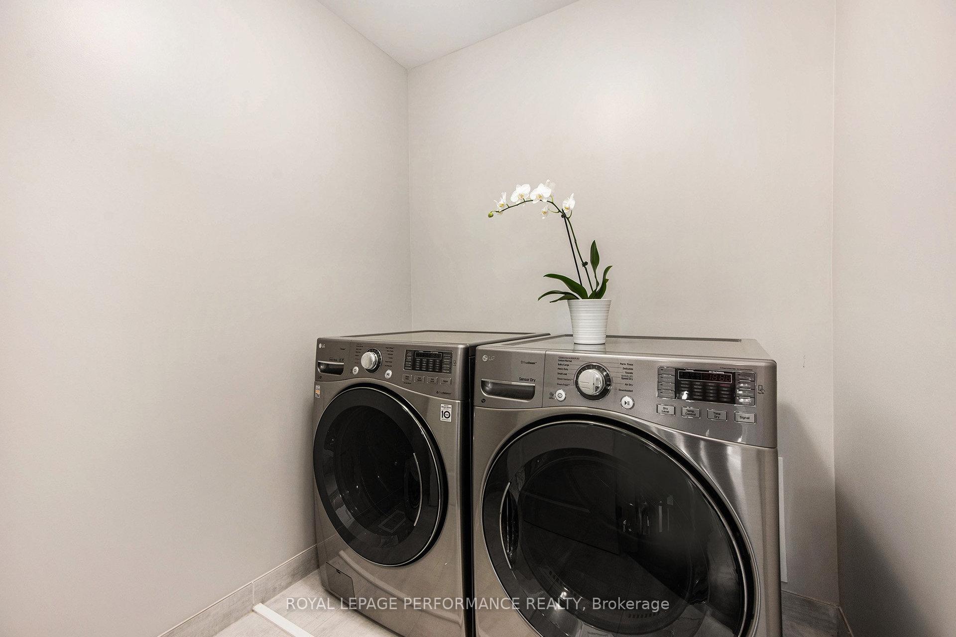 Photo 23 of 586 Triangle Street, Ottawa, Kanata - Emerald Meadows/Trailwest — HOMEH