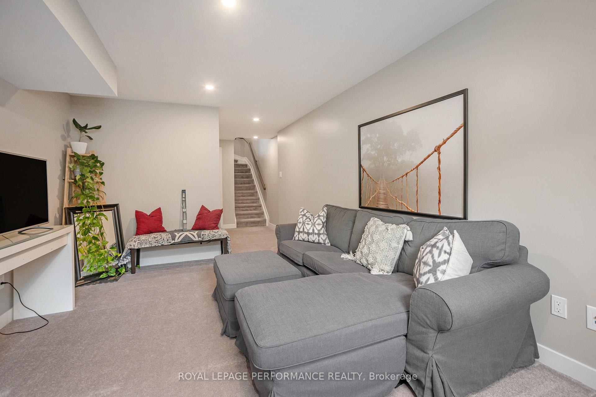 Photo 25 of 586 Triangle Street, Ottawa, Kanata - Emerald Meadows/Trailwest — HOMEH