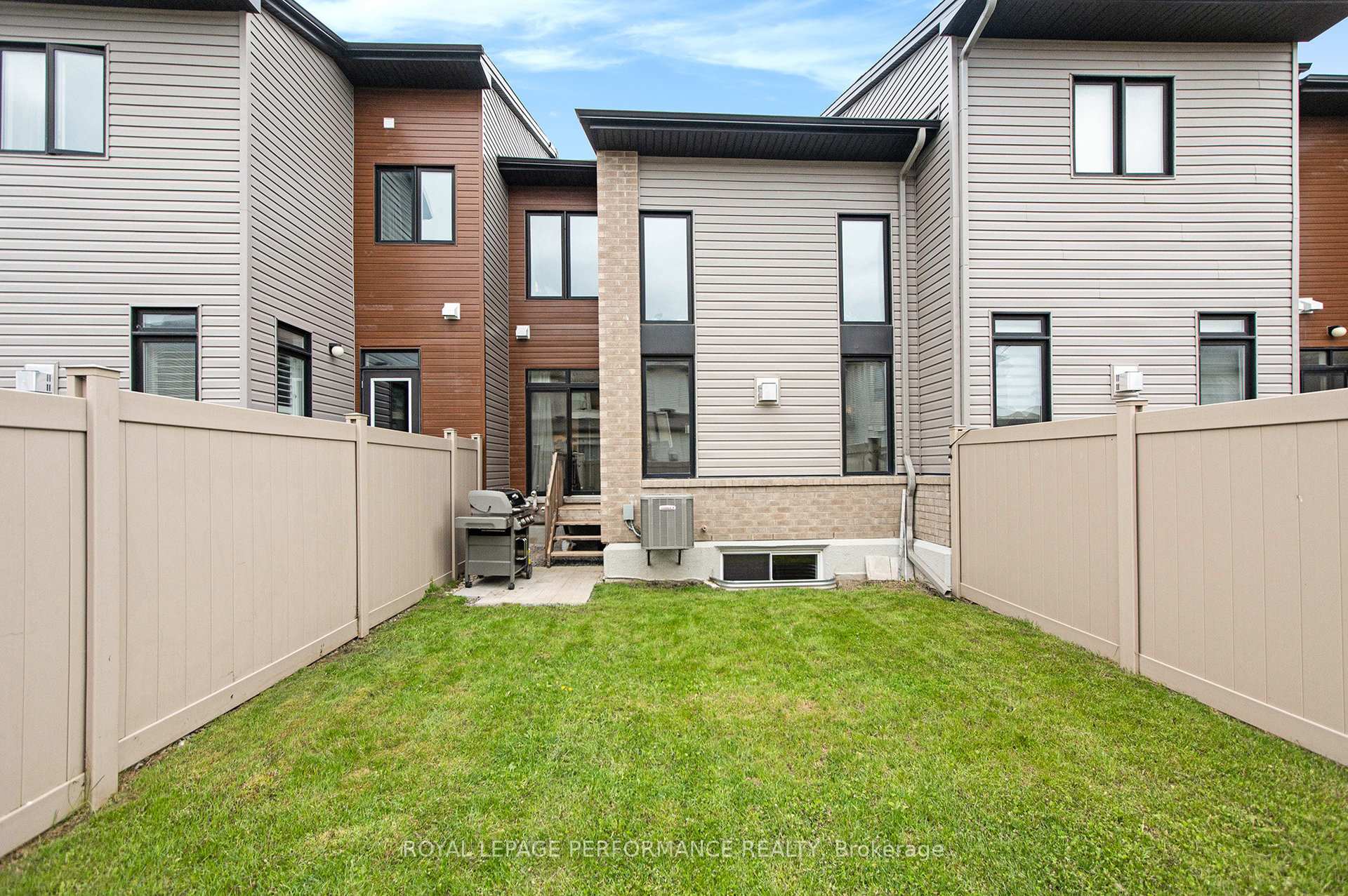 Photo 27 of 586 Triangle Street, Ottawa, Kanata - Emerald Meadows/Trailwest — HOMEH