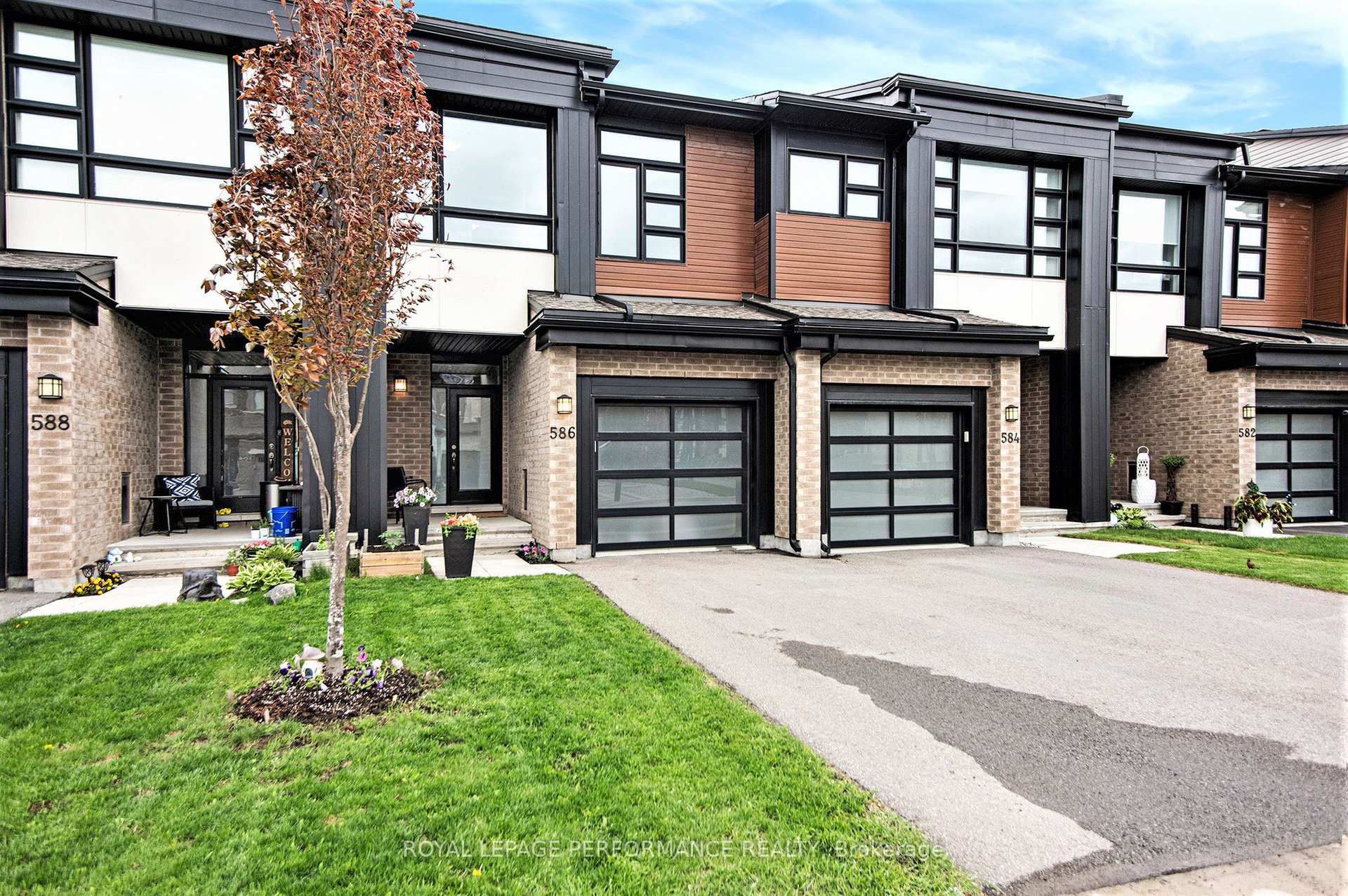 Photo 28 of 586 Triangle Street, Ottawa, Kanata - Emerald Meadows/Trailwest — HOMEH