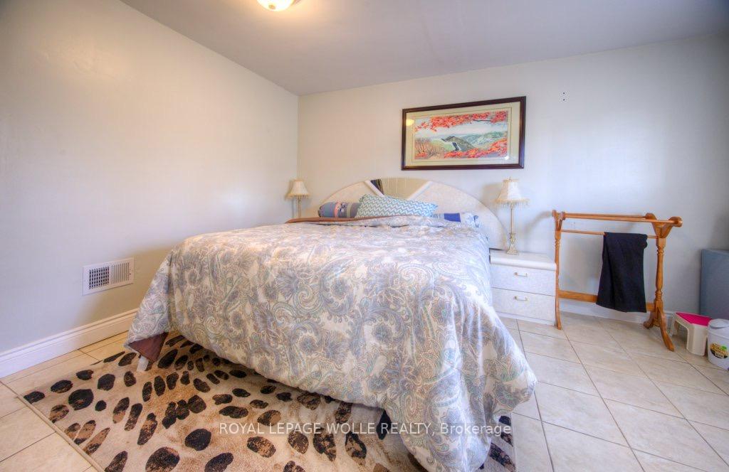 Photo 3 of 230 Highland Road W, Kitchener, Cherry Hill — HOMEH