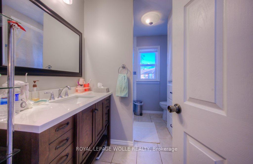 Photo 10 of 230 Highland Road W, Kitchener, Cherry Hill — HOMEH