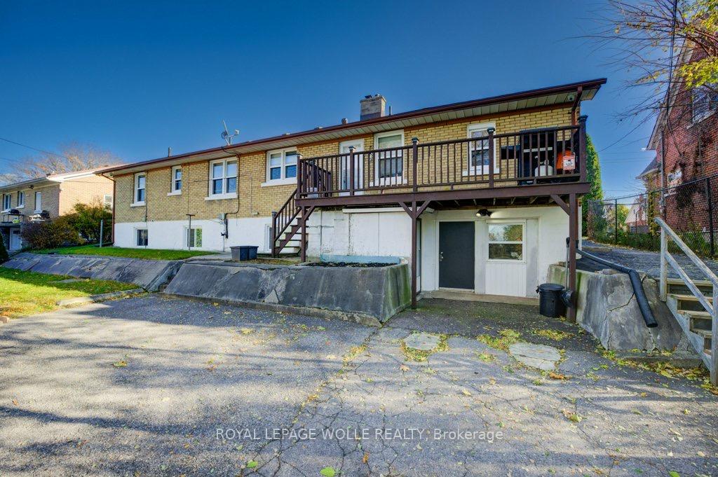 Photo 30 of 230 Highland Road W, Kitchener, Cherry Hill — HOMEH