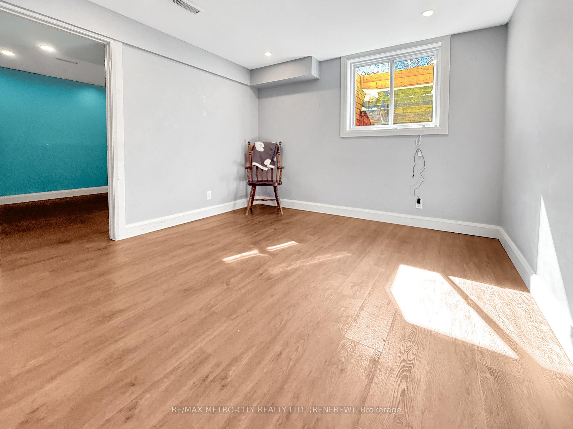Photo 18 of 71 Stable Way, Ottawa, Kanata - Bridlewood — HOMEH
