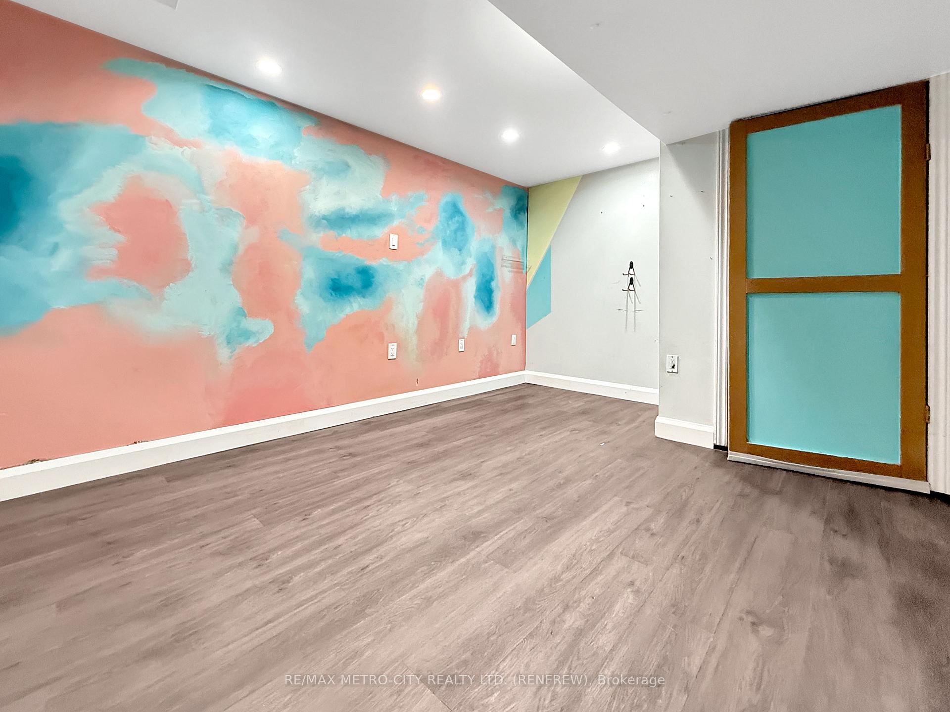 Photo 19 of 71 Stable Way, Ottawa, Kanata - Bridlewood — HOMEH