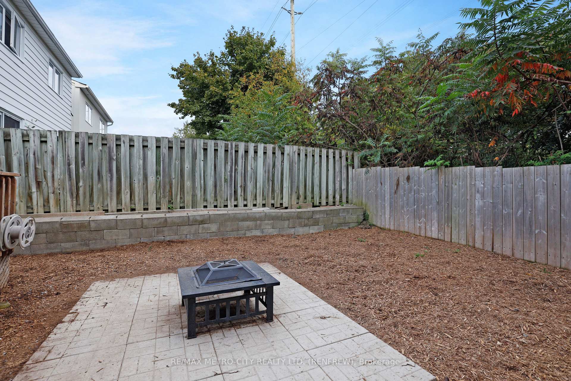 Photo 25 of 71 Stable Way, Ottawa, Kanata - Bridlewood — HOMEH