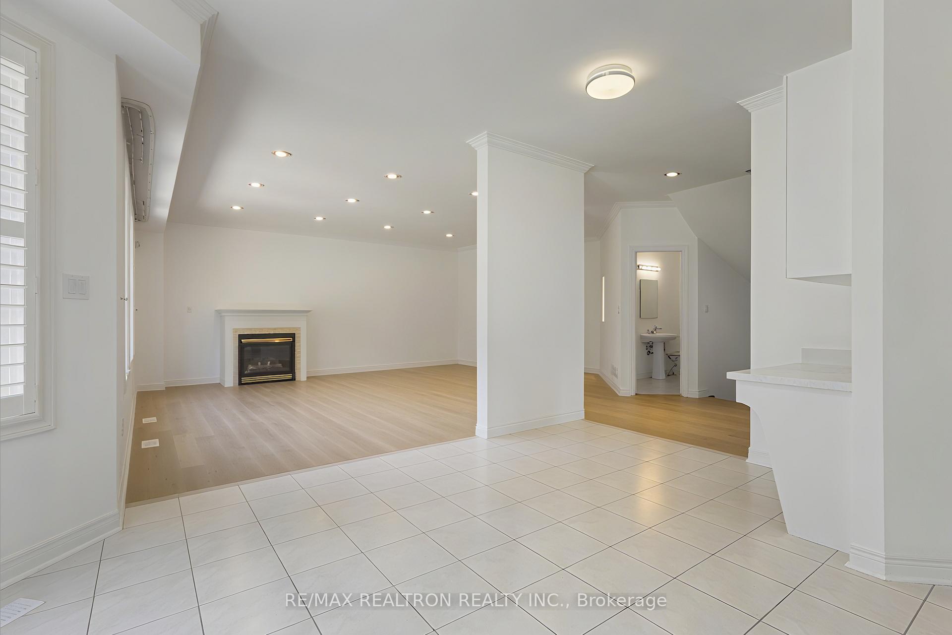 Photo 9 of 38 Forester Crescent, Markham, Cachet — HOMEH