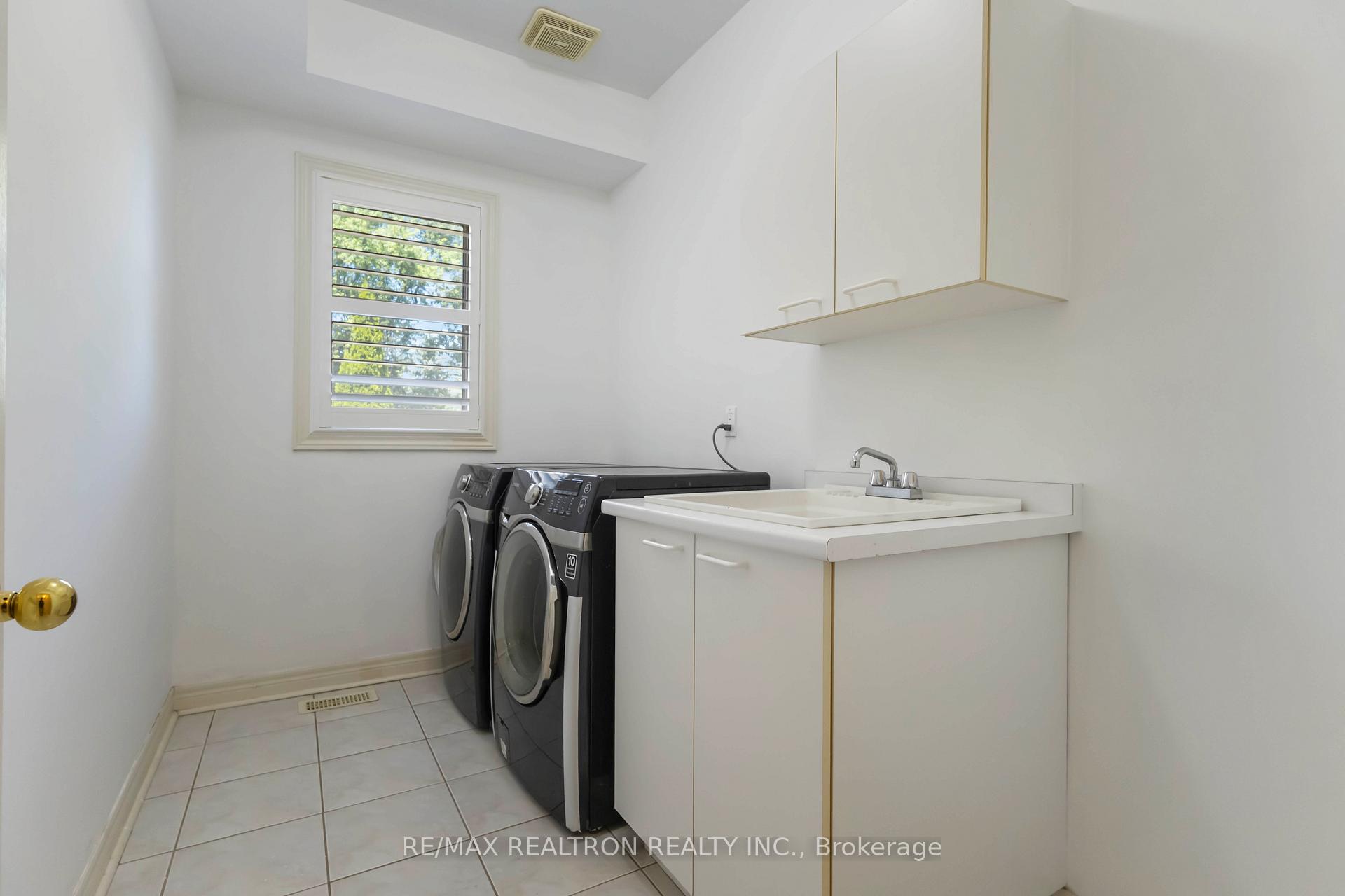 Photo 18 of 38 Forester Crescent, Markham, Cachet — HOMEH