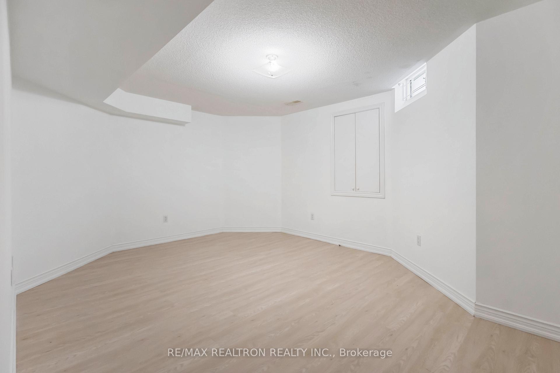 Photo 29 of 38 Forester Crescent, Markham, Cachet — HOMEH