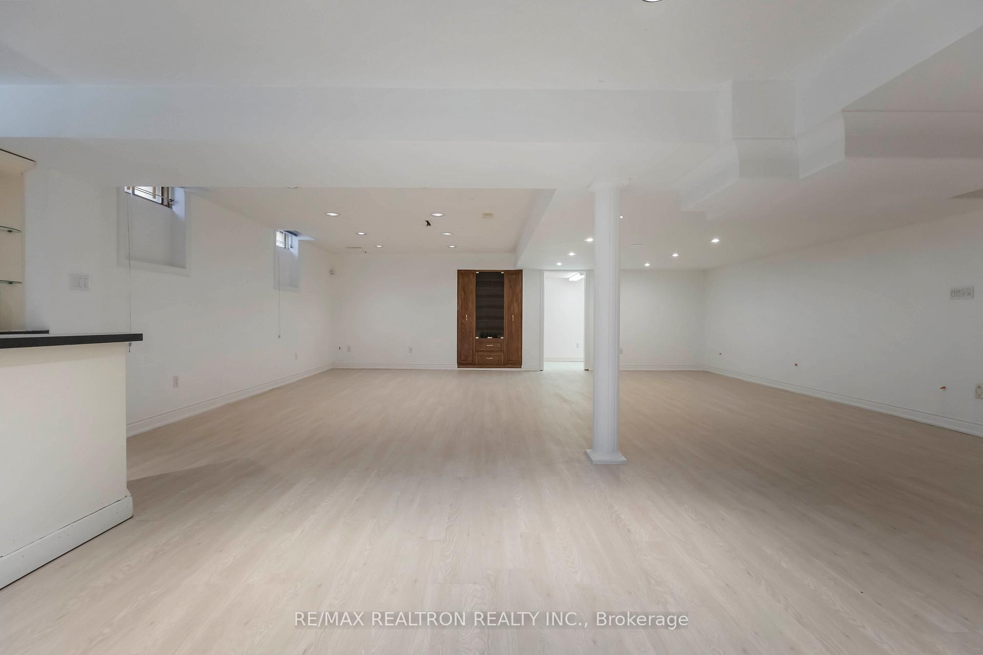 Photo 34 of 38 Forester Crescent, Markham, Cachet — HOMEH