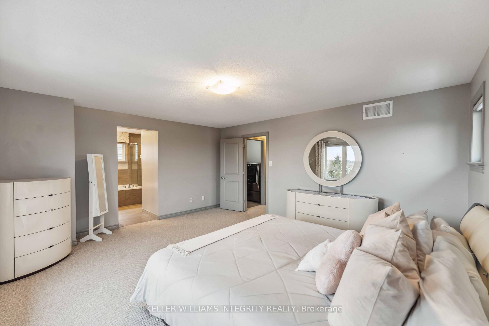 Photo 18 of 100 Westphalian Avenue, Ottawa, Kanata - Emerald Meadows/Trailwest — HOMEH