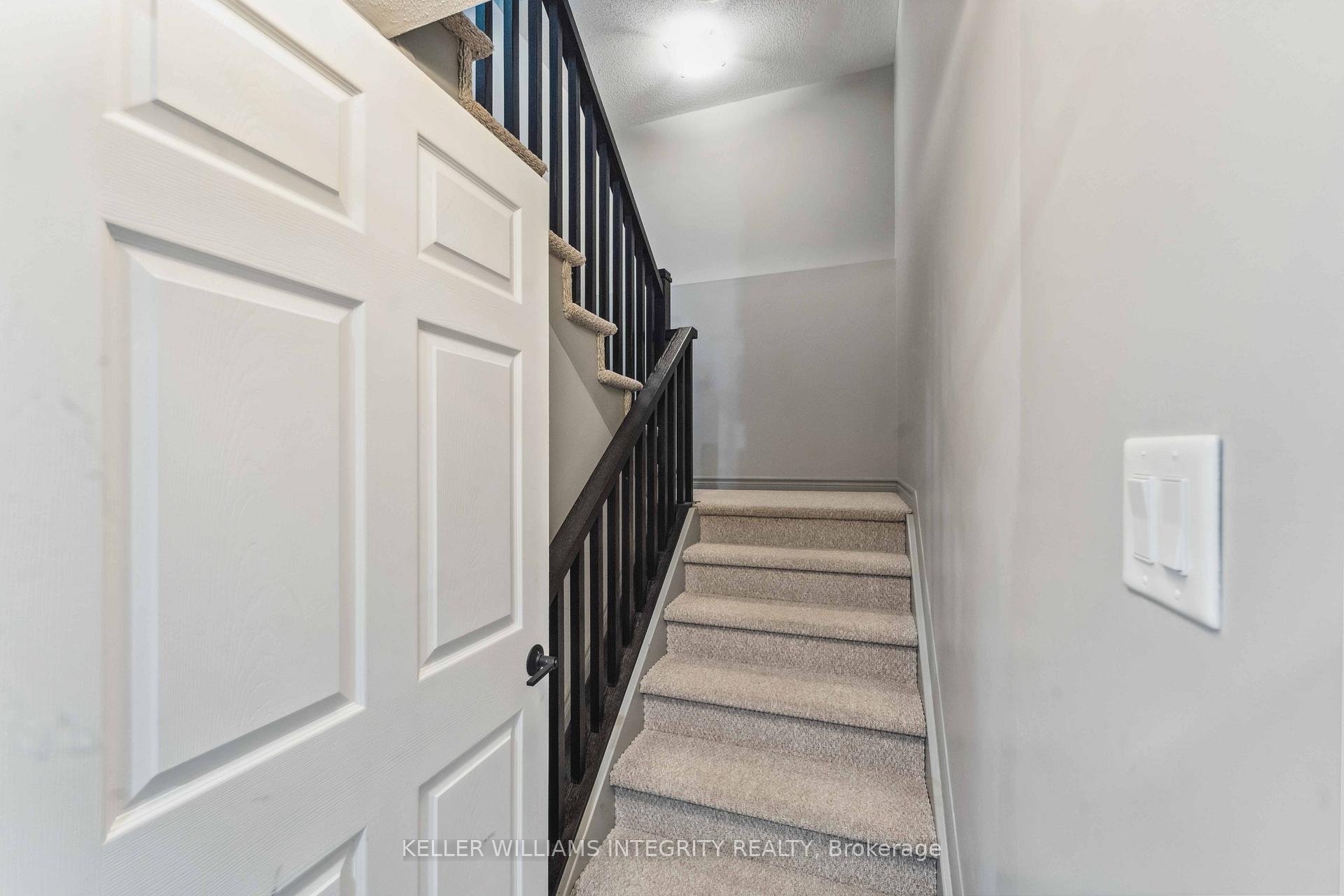 Photo 28 of 100 Westphalian Avenue, Ottawa, Kanata - Emerald Meadows/Trailwest — HOMEH