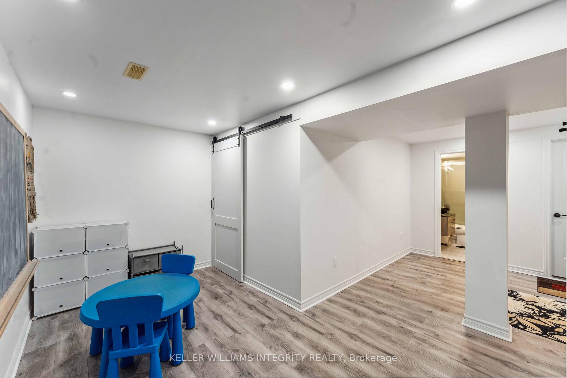 Photo 31 of 100 Westphalian Avenue, Ottawa, Kanata - Emerald Meadows/Trailwest — HOMEH