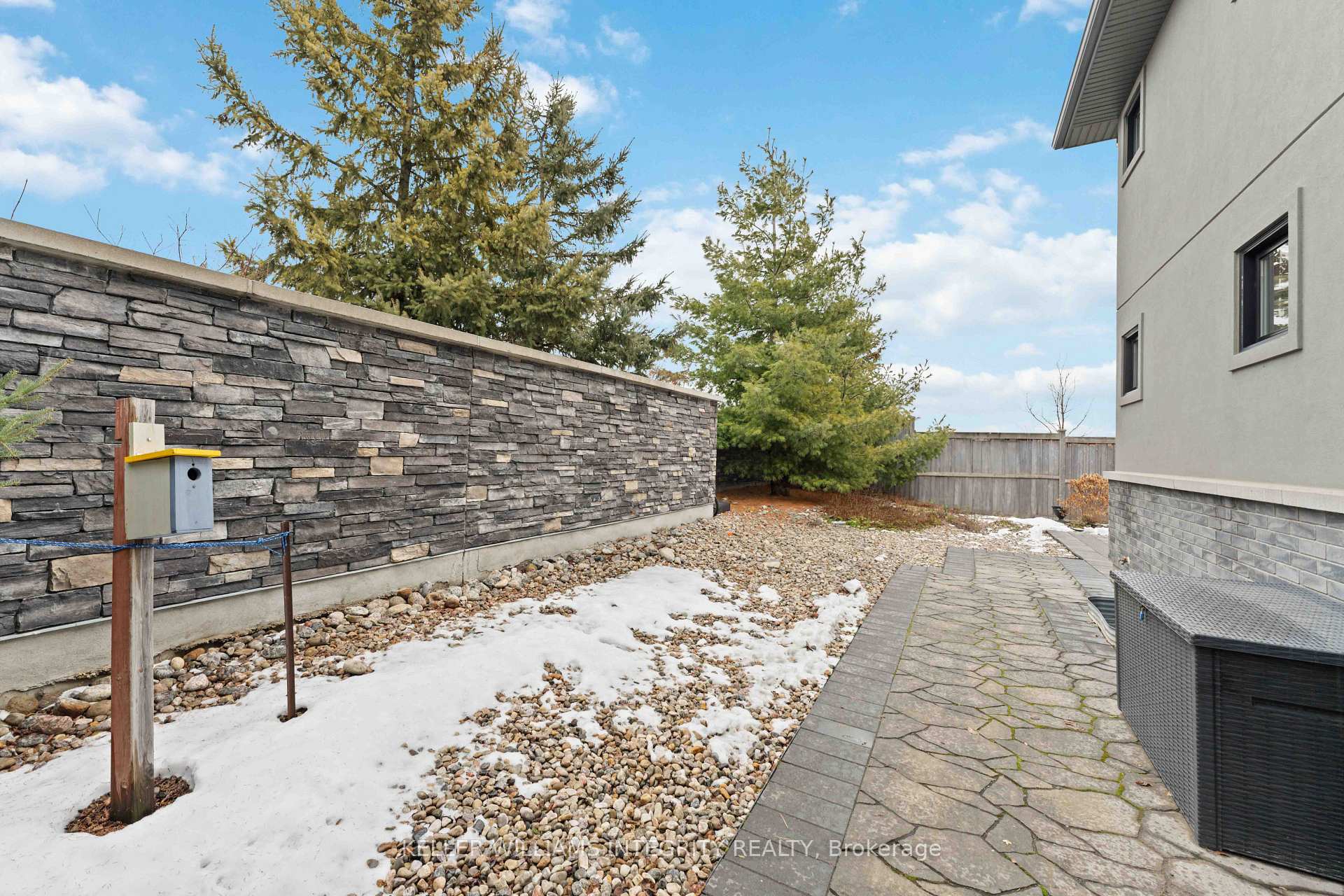 Photo 35 of 100 Westphalian Avenue, Ottawa, Kanata - Emerald Meadows/Trailwest — HOMEH