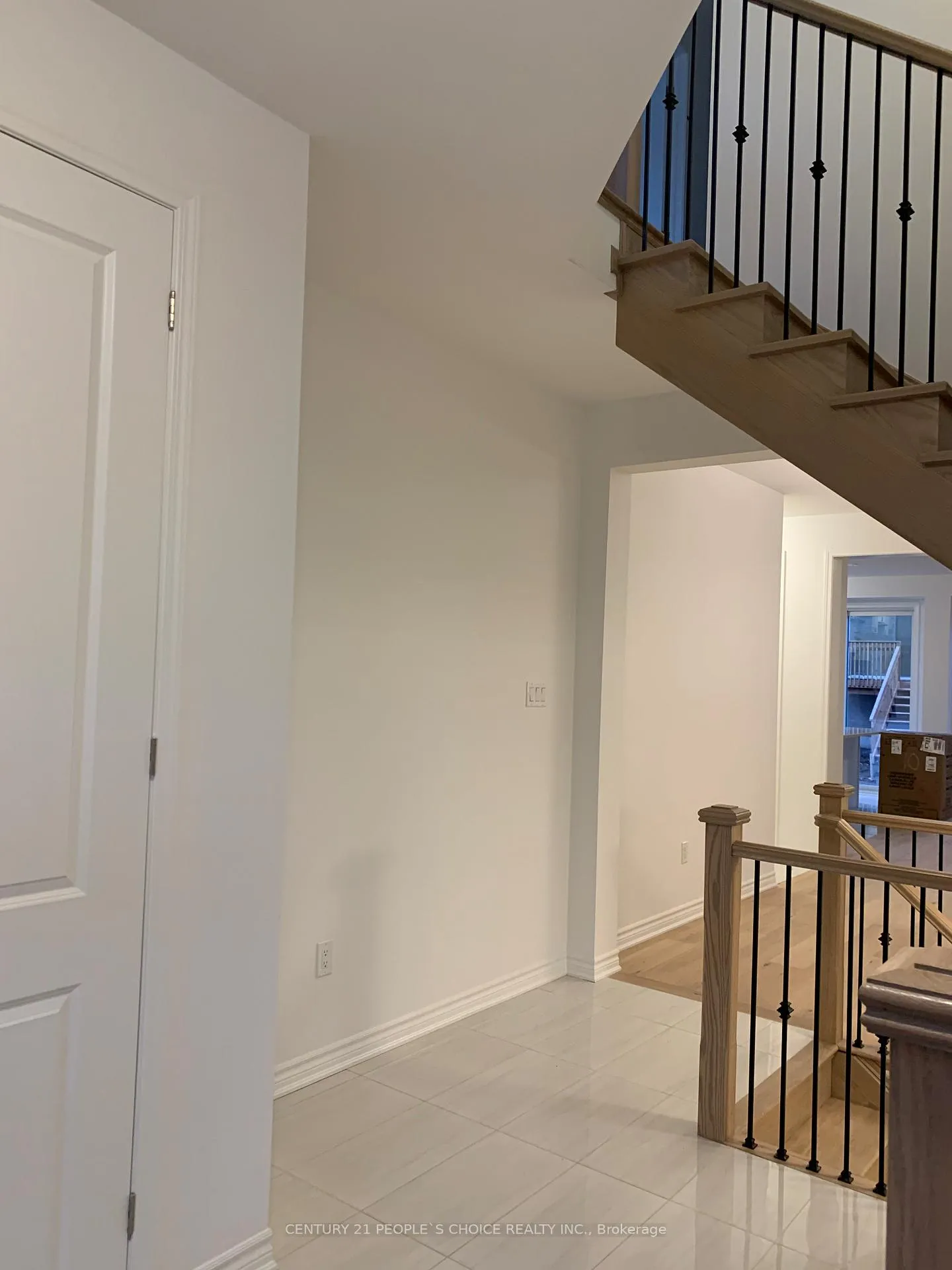 Photo 3 of 262 Marigold Court, Milton, Walker — HOMEH