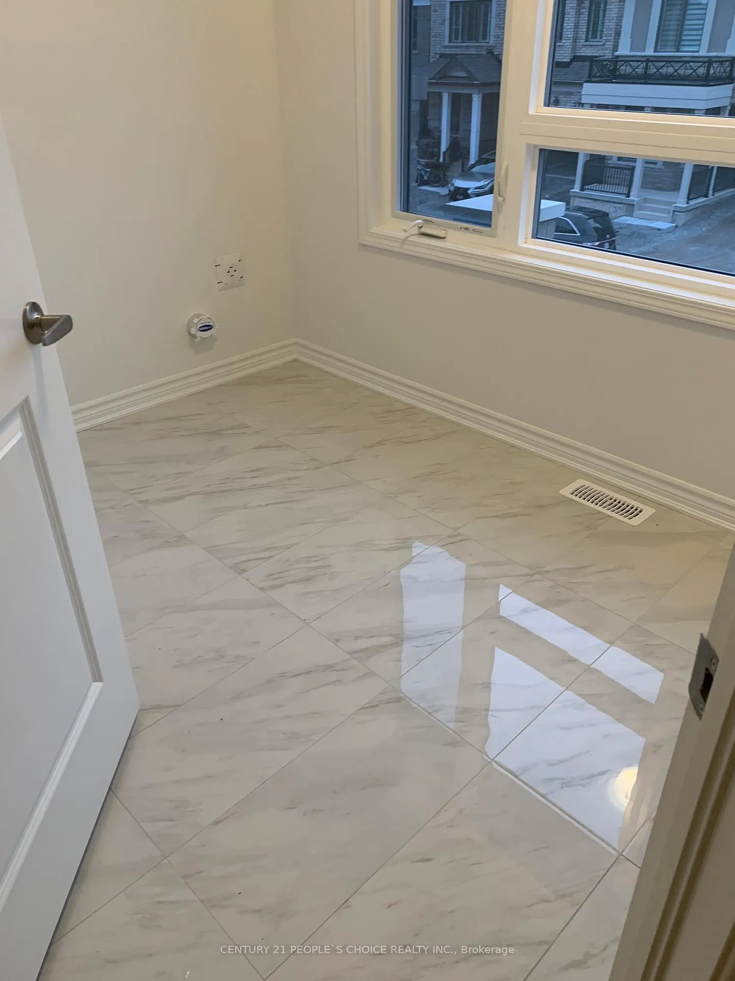 Photo 20 of 262 Marigold Court, Milton, Walker — HOMEH