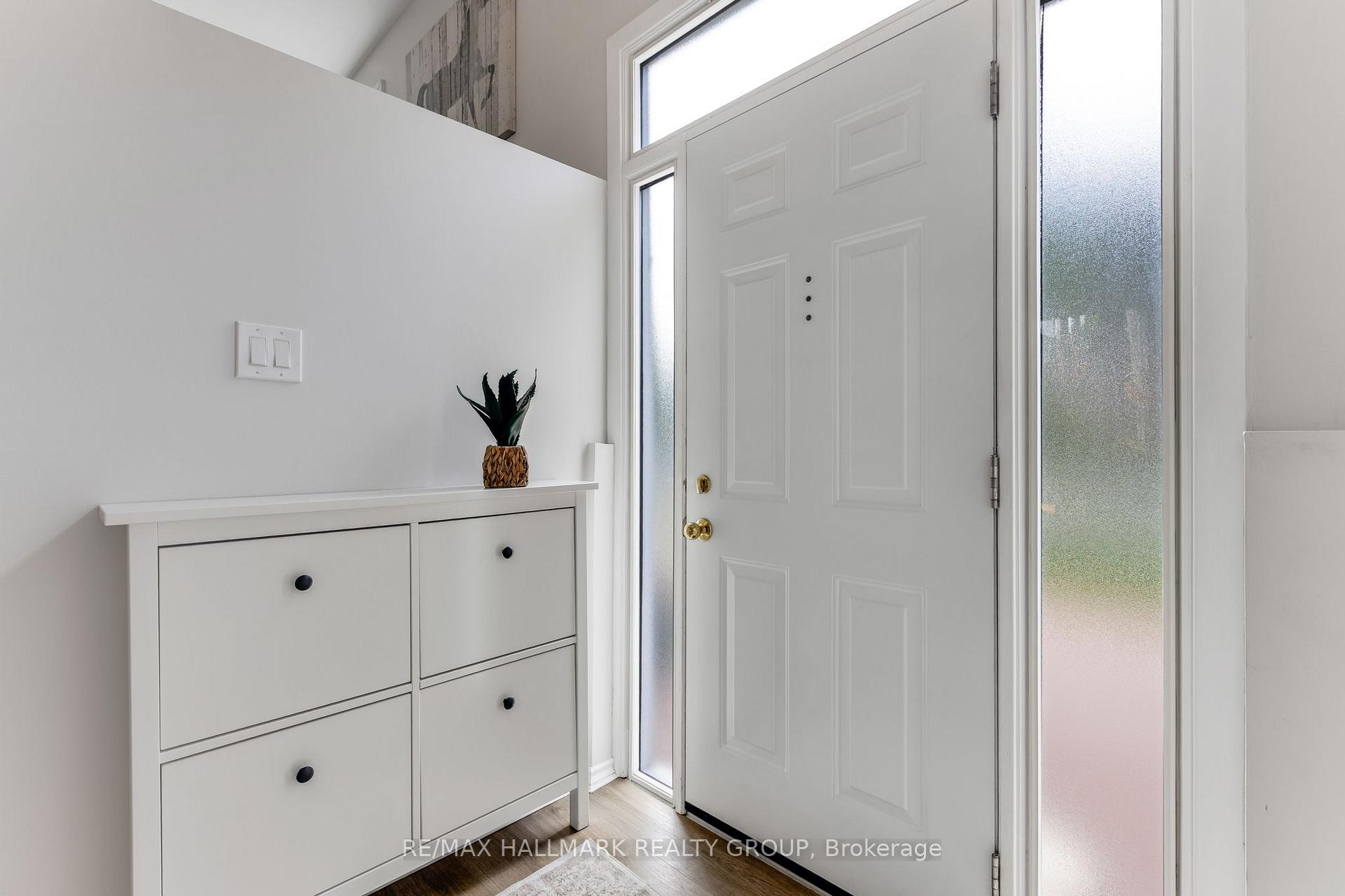 Photo 3 of 102 Coburn Avenue, Ottawa, Kanata - Glencairn/Hazeldean — HOMEH