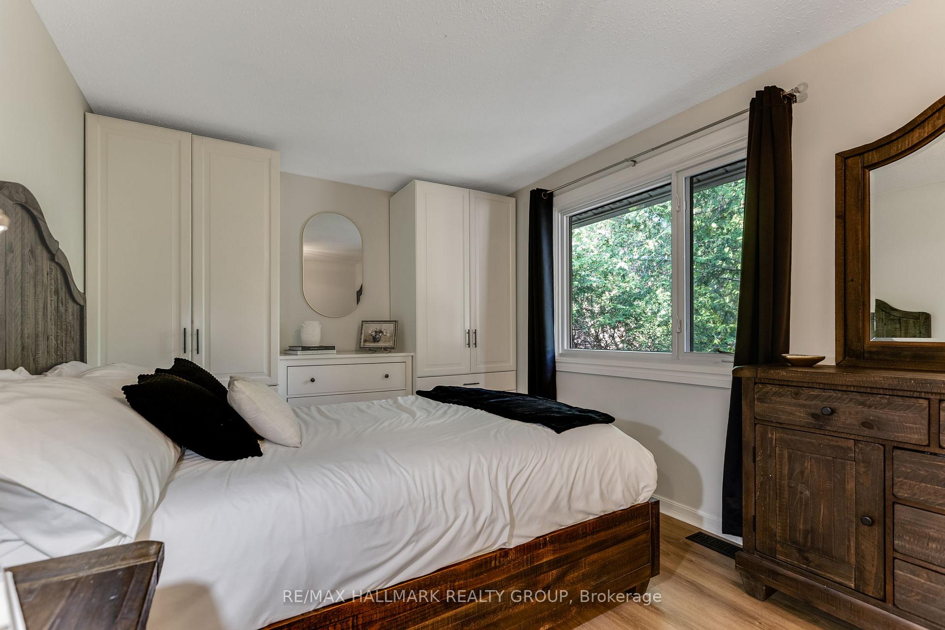 Photo 16 of 102 Coburn Avenue, Ottawa, Kanata - Glencairn/Hazeldean — HOMEH
