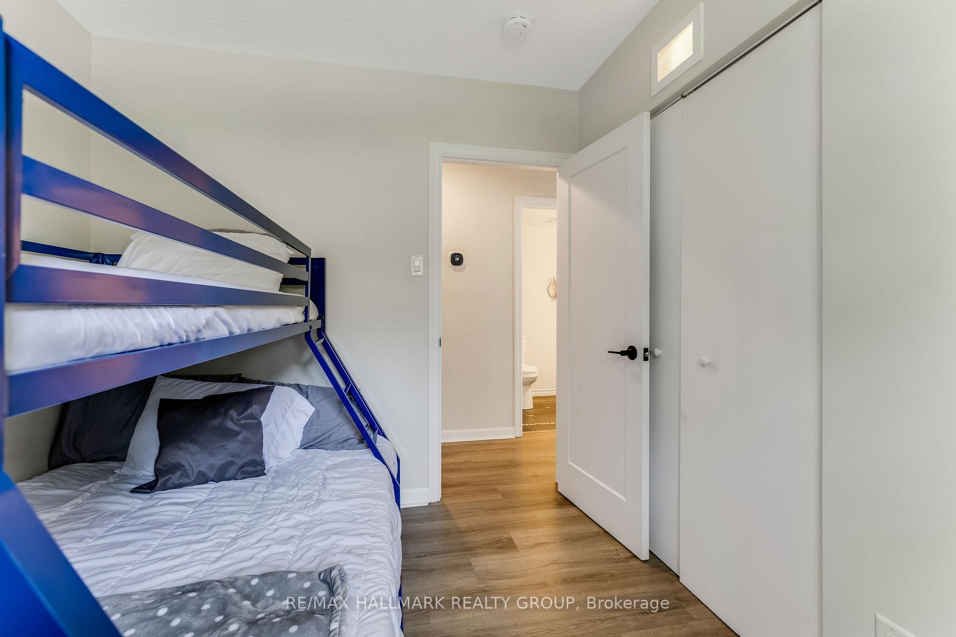 Photo 23 of 102 Coburn Avenue, Ottawa, Kanata - Glencairn/Hazeldean — HOMEH