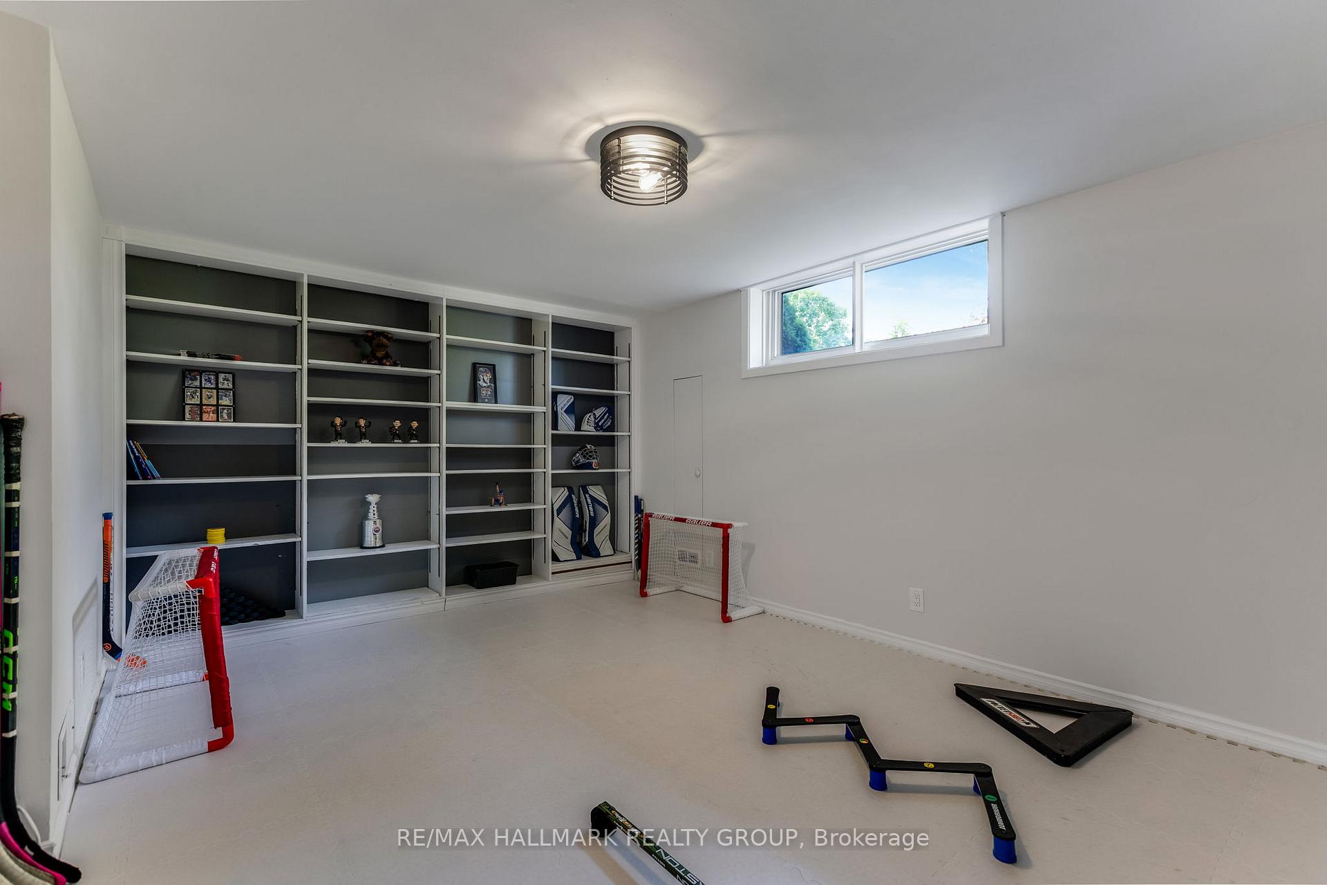 Photo 29 of 102 Coburn Avenue, Ottawa, Kanata - Glencairn/Hazeldean — HOMEH