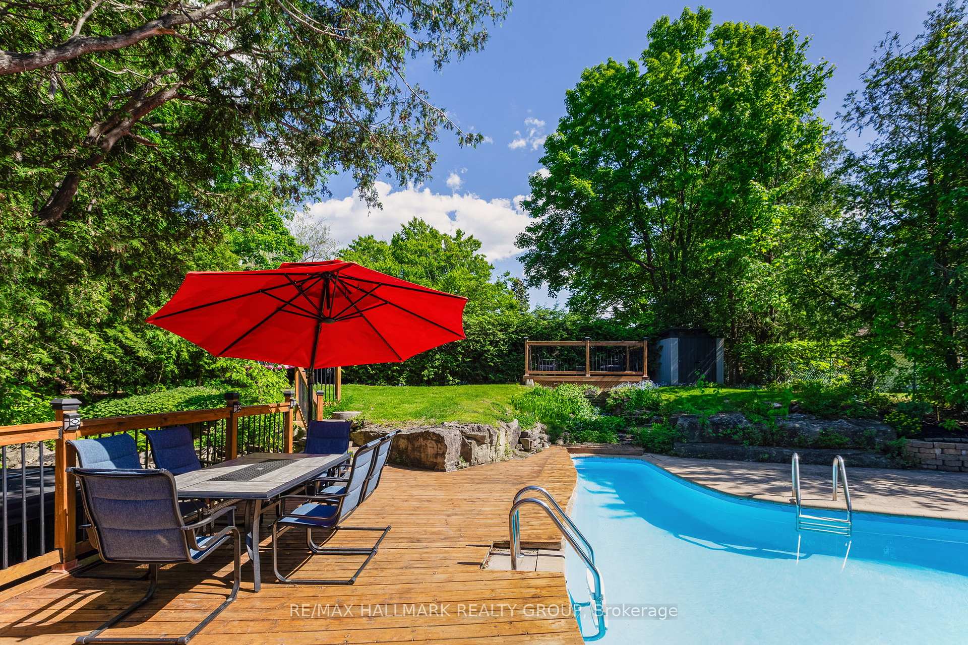 Photo 32 of 102 Coburn Avenue, Ottawa, Kanata - Glencairn/Hazeldean — HOMEH