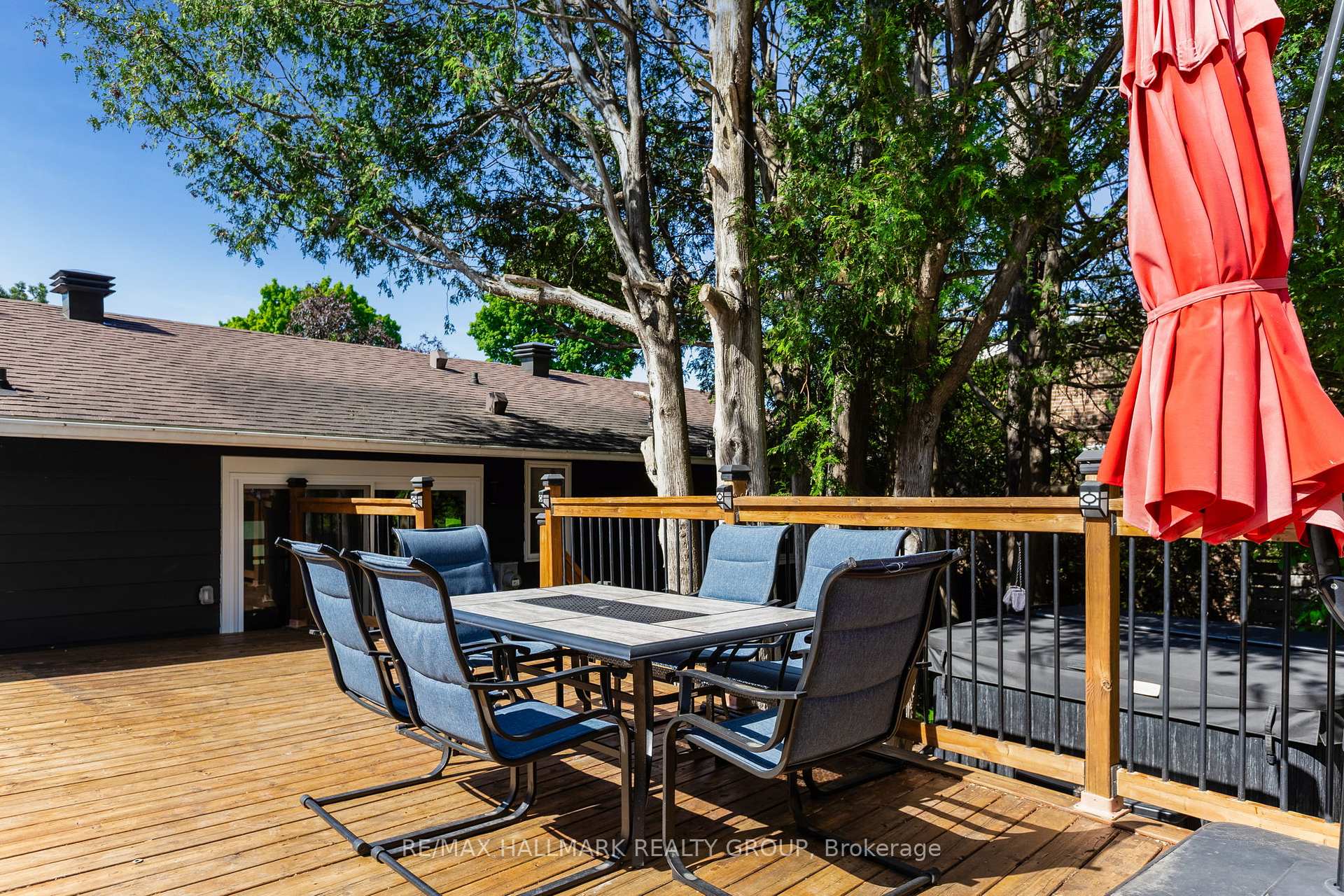 Photo 33 of 102 Coburn Avenue, Ottawa, Kanata - Glencairn/Hazeldean — HOMEH