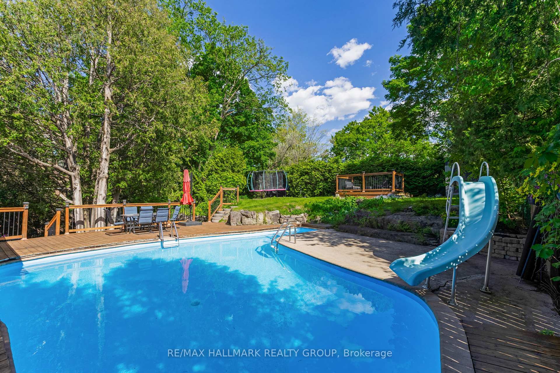 Photo 35 of 102 Coburn Avenue, Ottawa, Kanata - Glencairn/Hazeldean — HOMEH