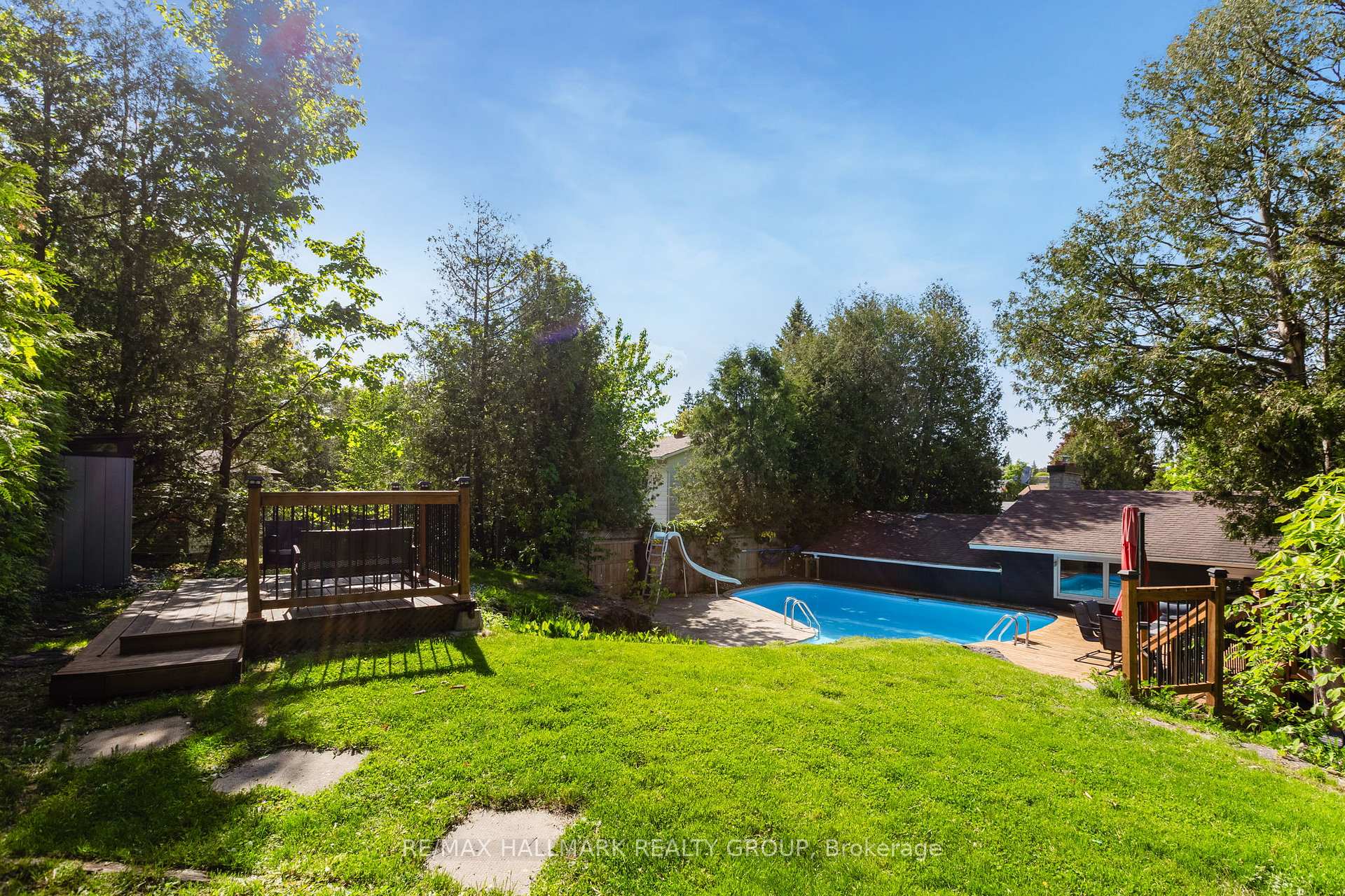 Photo 38 of 102 Coburn Avenue, Ottawa, Kanata - Glencairn/Hazeldean — HOMEH