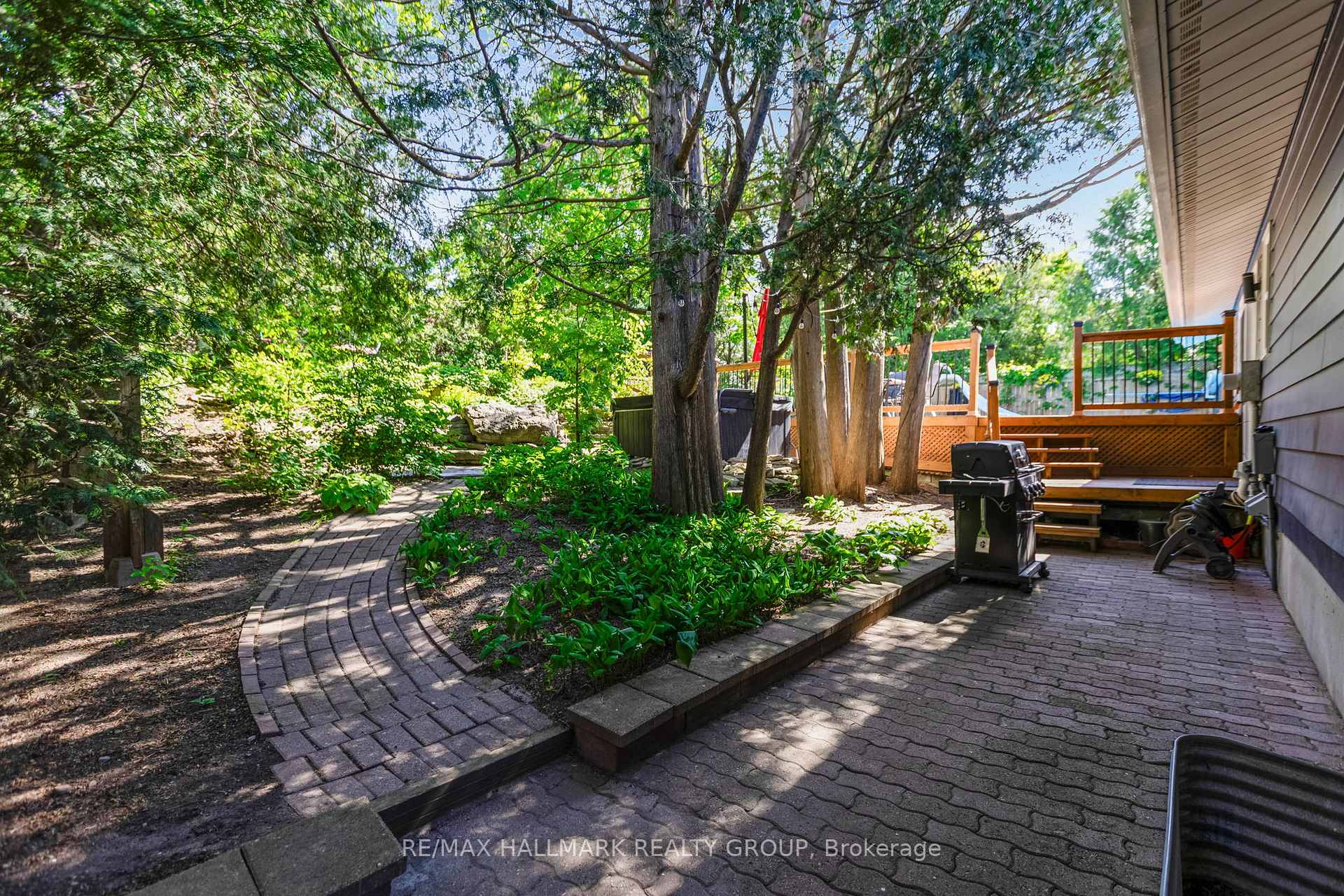 Photo 43 of 102 Coburn Avenue, Ottawa, Kanata - Glencairn/Hazeldean — HOMEH