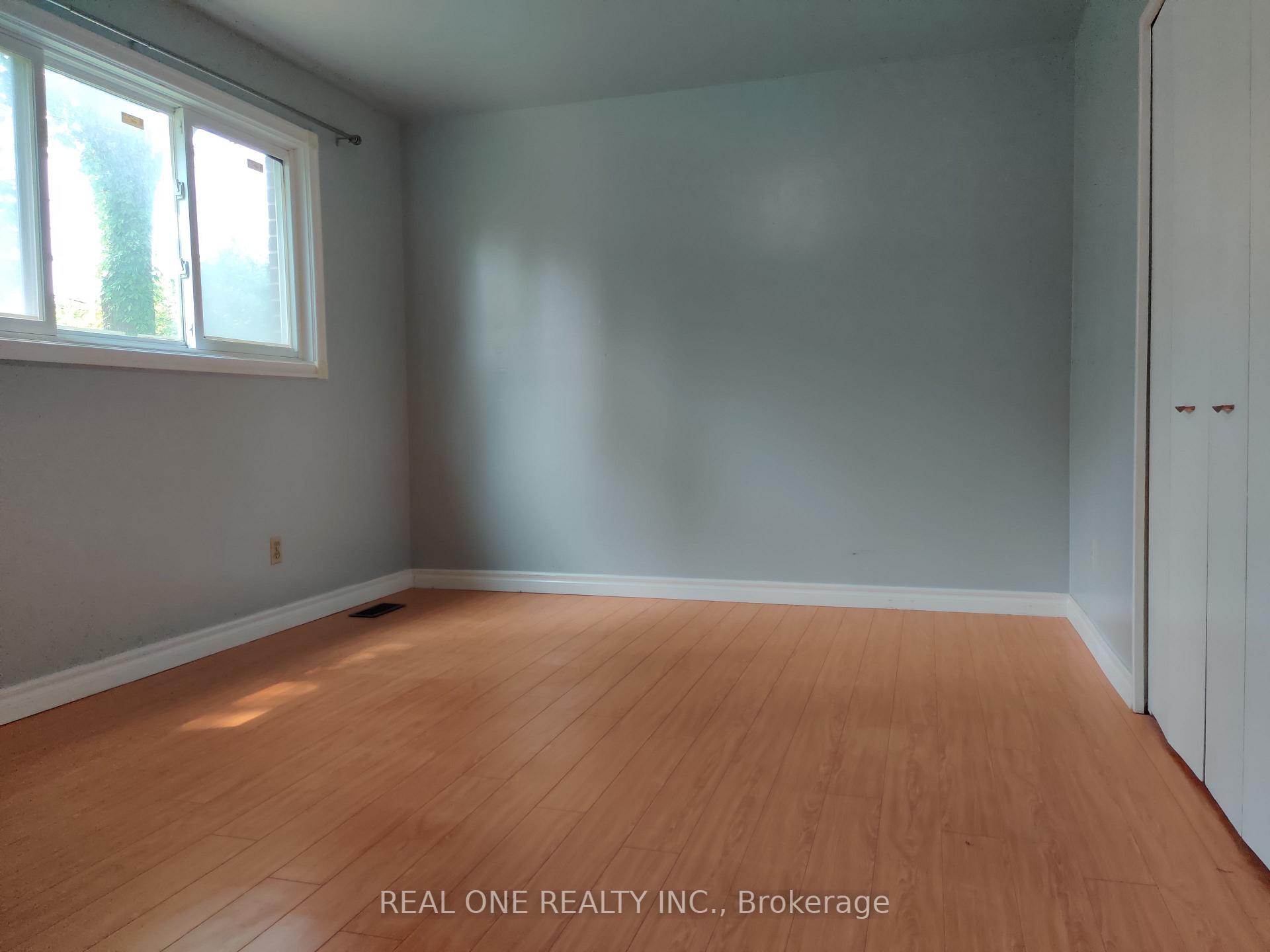 Photo 11 of Unit Back unit, 93 Southdale Drive, Markham, Bullock — HOMEH