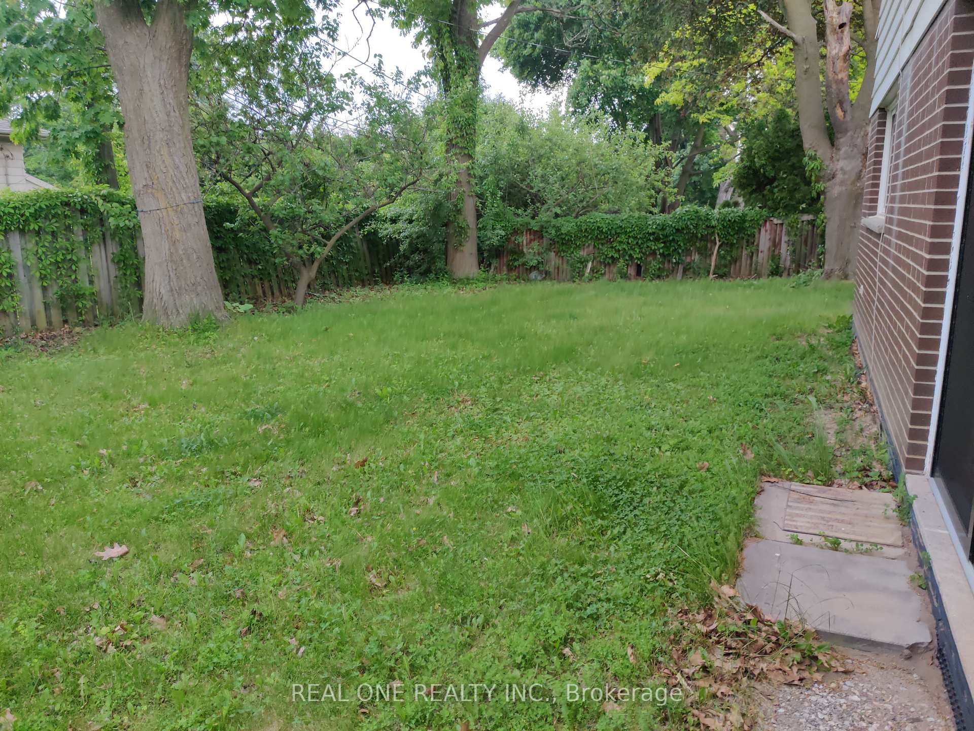 Photo 21 of Unit Back unit, 93 Southdale Drive, Markham, Bullock — HOMEH