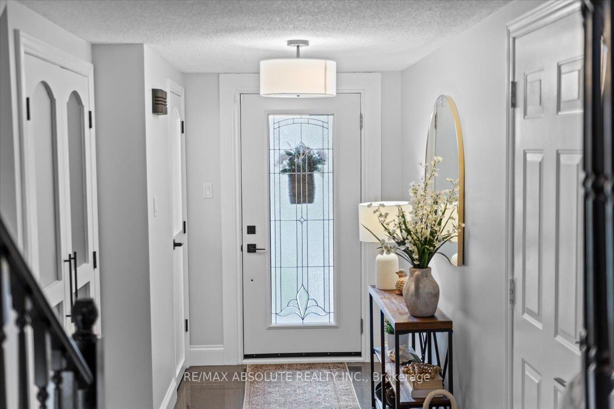 Photo 9 of 21 Cedarock Drive, Ottawa, Kanata - Bridlewood — HOMEH