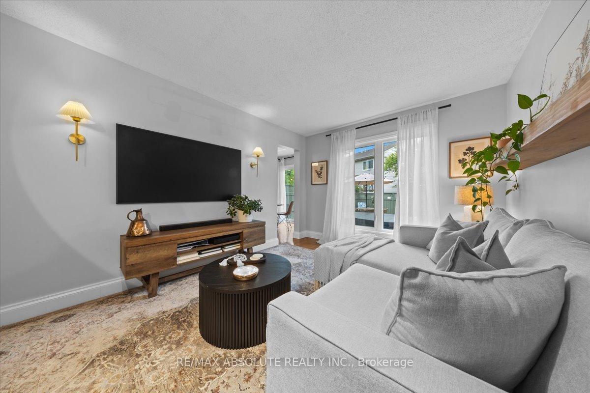 Photo 16 of 21 Cedarock Drive, Ottawa, Kanata - Bridlewood — HOMEH