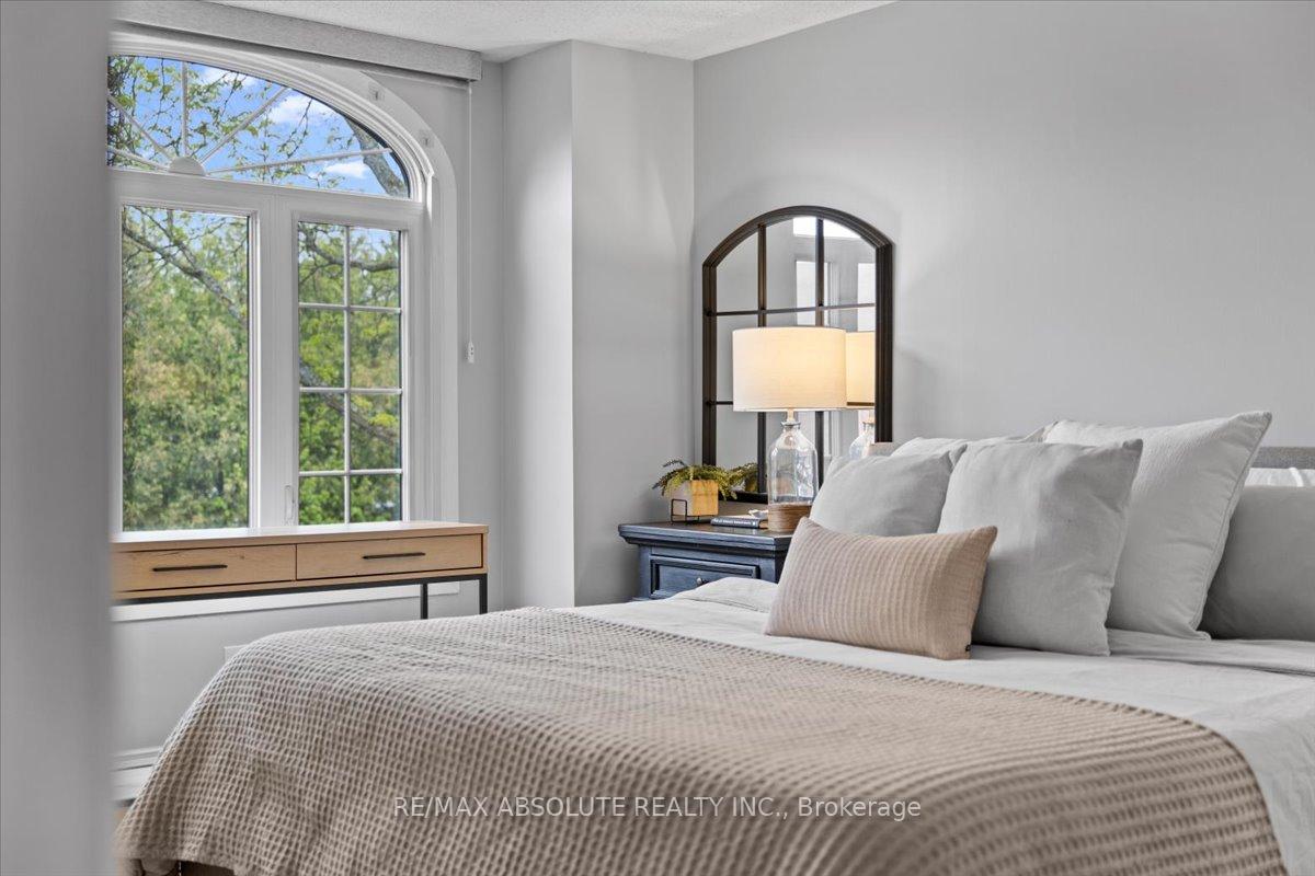 Photo 24 of 21 Cedarock Drive, Ottawa, Kanata - Bridlewood — HOMEH