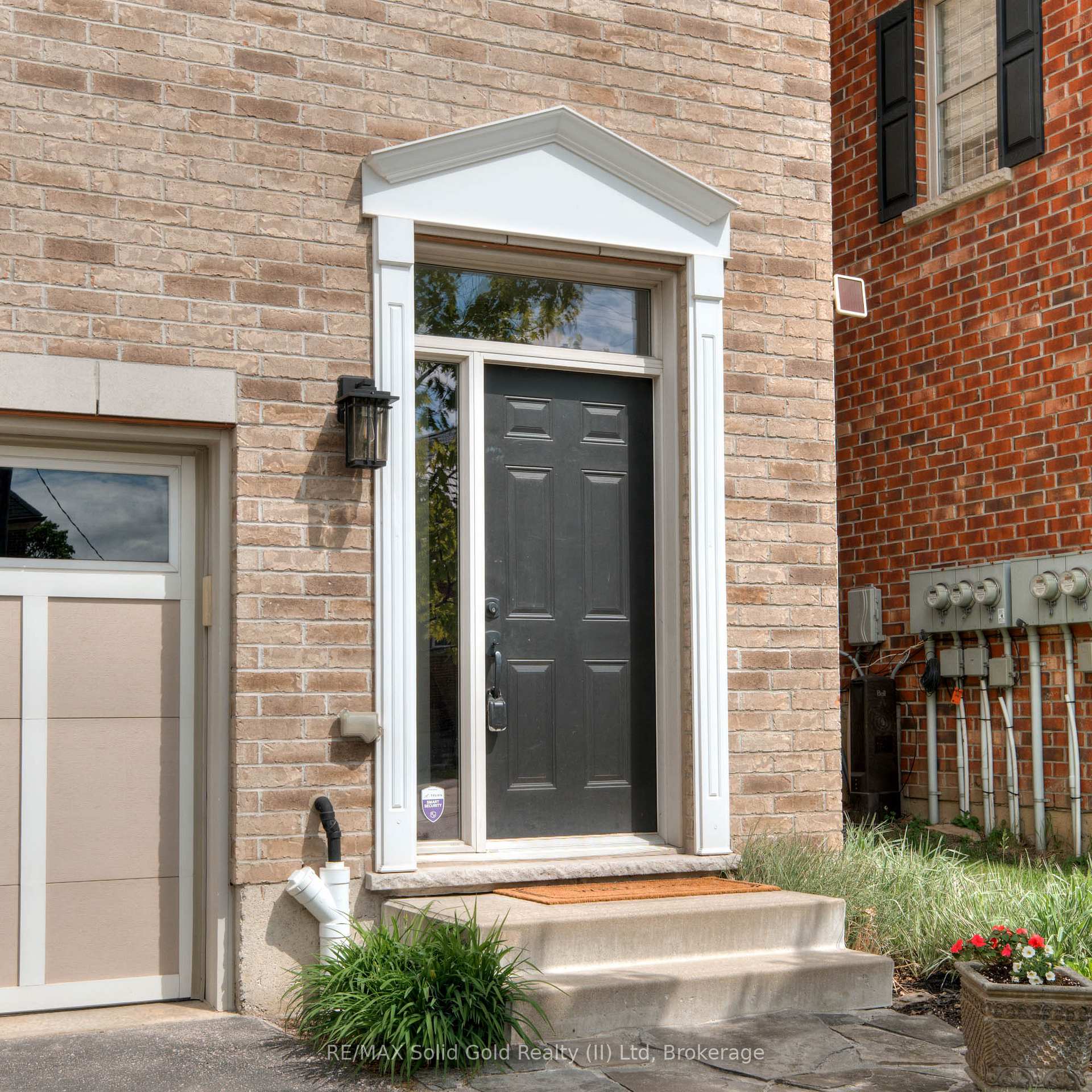 Photo 3 of 348 Louisa Street, Kitchener — HOMEH