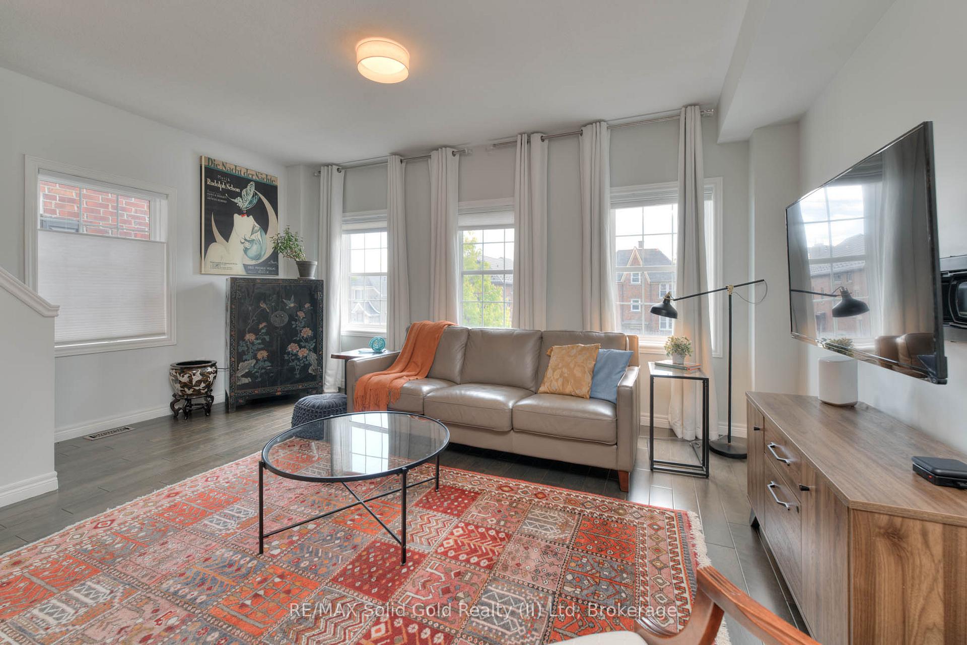 Photo 9 of 348 Louisa Street, Kitchener — HOMEH