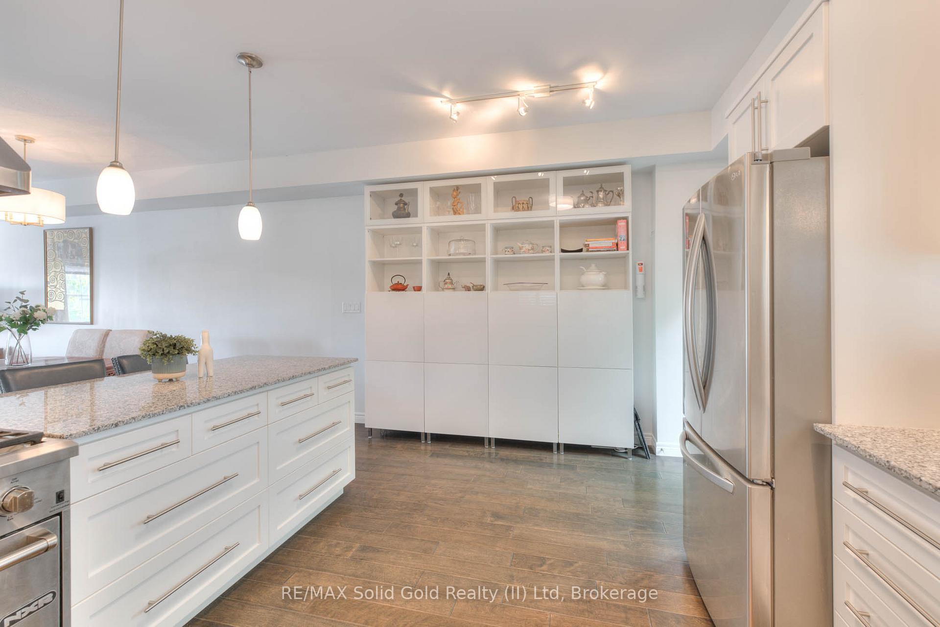 Photo 14 of 348 Louisa Street, Kitchener — HOMEH