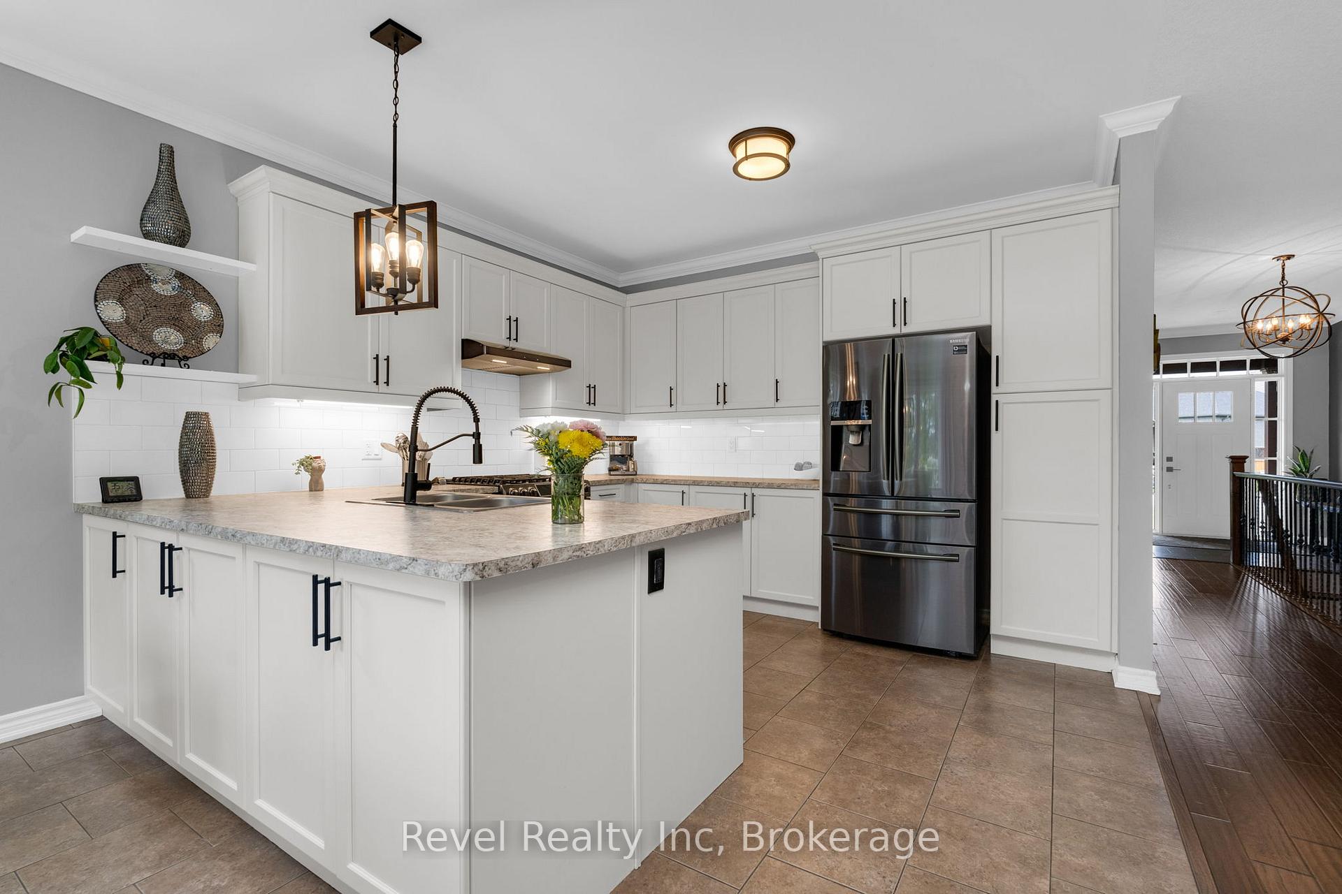 Photo 9 of 413 Russ Howard Drive, Midland — HOMEH