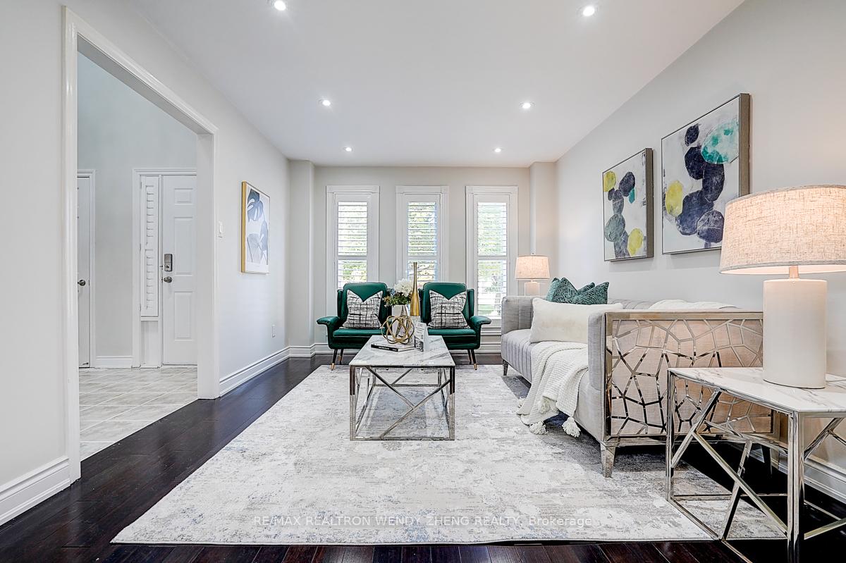 Photo 9 of 31 Durant Crescent, Markham, Middlefield — HOMEH