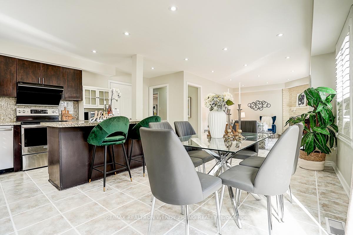 Photo 20 of 31 Durant Crescent, Markham, Middlefield — HOMEH
