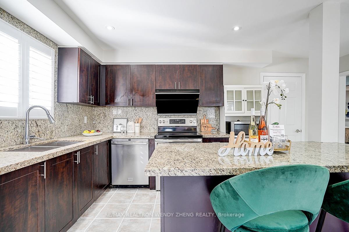 Photo 21 of 31 Durant Crescent, Markham, Middlefield — HOMEH