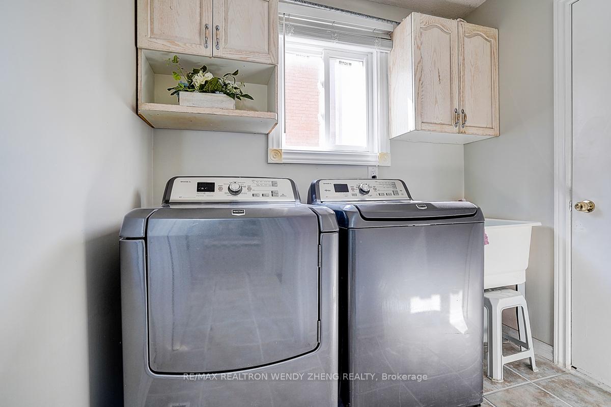 Photo 25 of 31 Durant Crescent, Markham, Middlefield — HOMEH