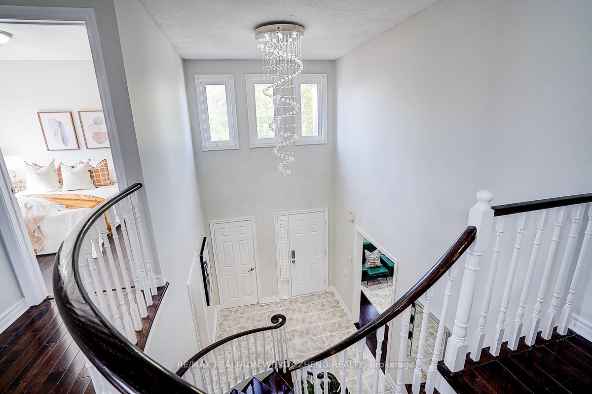 Photo 27 of 31 Durant Crescent, Markham, Middlefield — HOMEH