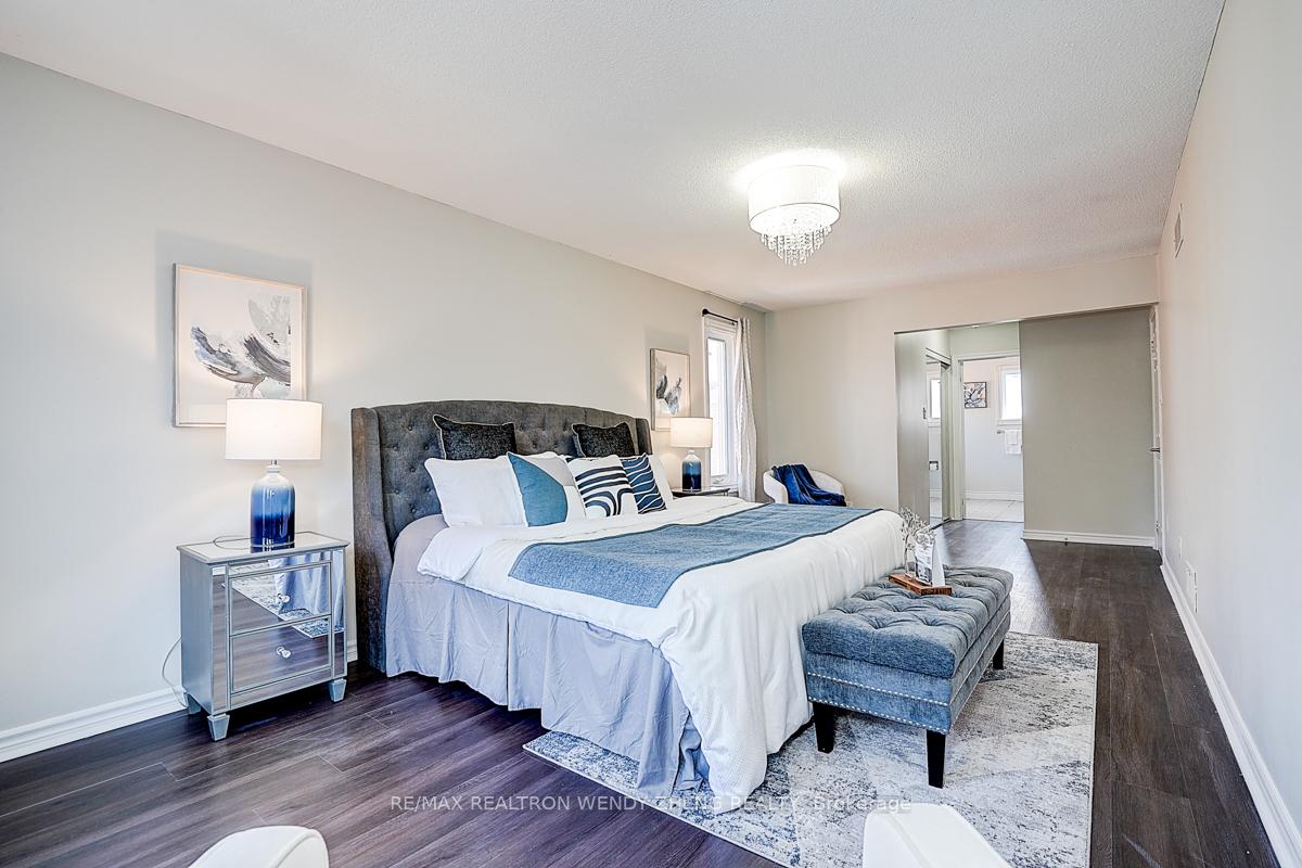 Photo 29 of 31 Durant Crescent, Markham, Middlefield — HOMEH
