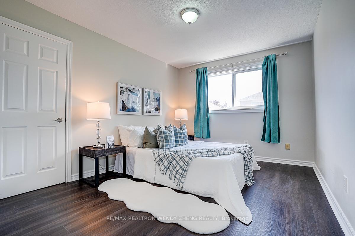 Photo 32 of 31 Durant Crescent, Markham, Middlefield — HOMEH