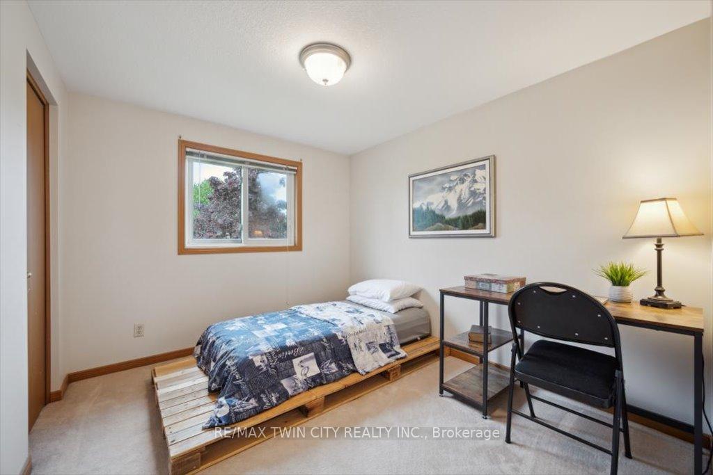 Photo 26 of 2 Cora Drive, Kitchener — HOMEH