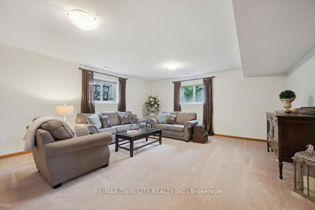 Photo 29 of 2 Cora Drive, Kitchener — HOMEH